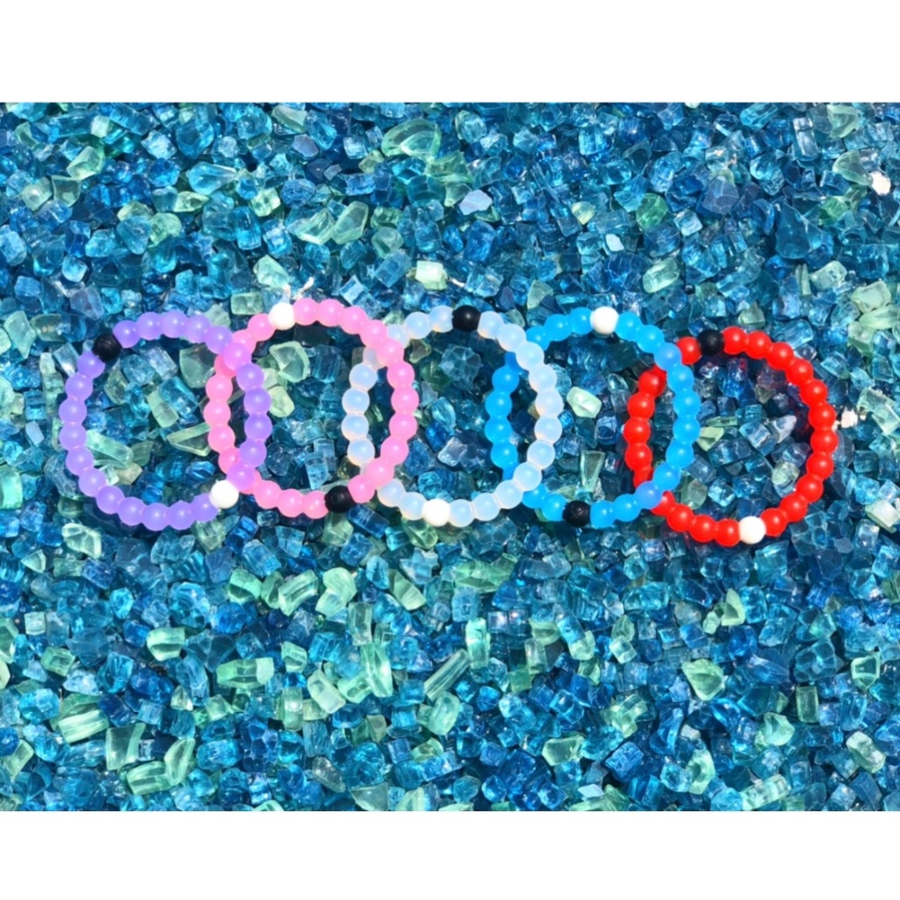 Lokai Bracelet 5-Pack Limited Edition In Glass Jar - image 1